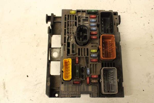 BOITIER ELECTRONIQUE CITROEN / PEUGEOT BSM-R02-00 - Vue 1